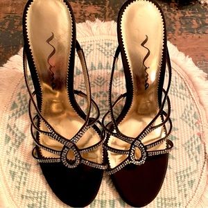 Y2K Mia rhinestone heels, 3 inch heal. Narrow size 5.5-6